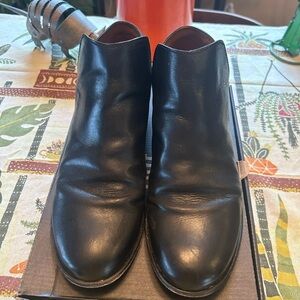 Frye Elyssa Shootie, SZ 11